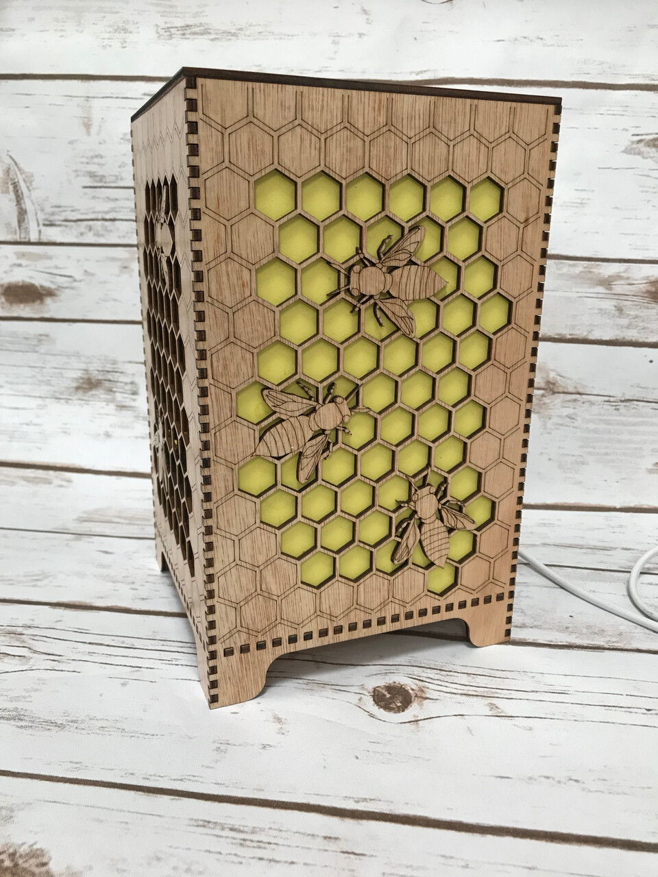 BEE LAMP