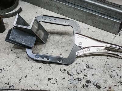 XTREME C-CLAMP GRIPLOX PLIERS W/SWIVEL PADS - 350MM XTREME C-CLAMP GRIPLOX PLIERS W/SWIVEL PADS - 350MM