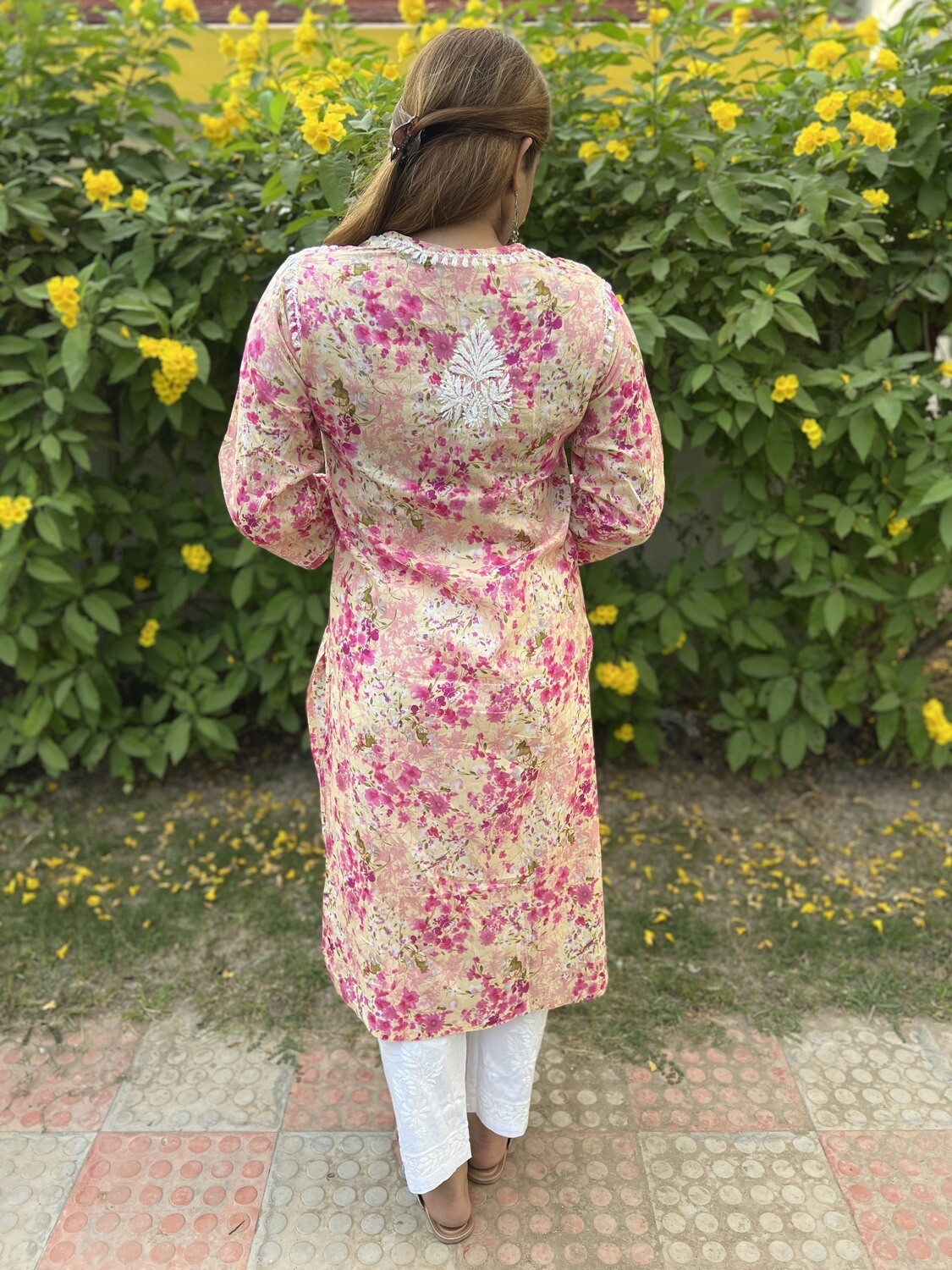 &quot;CONFETTI&quot; Mul Chikankari Kurta