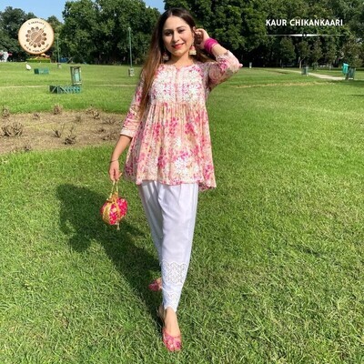 &quot;CONFETTI&quot; Mul Cotton Chikankari Short Tunic