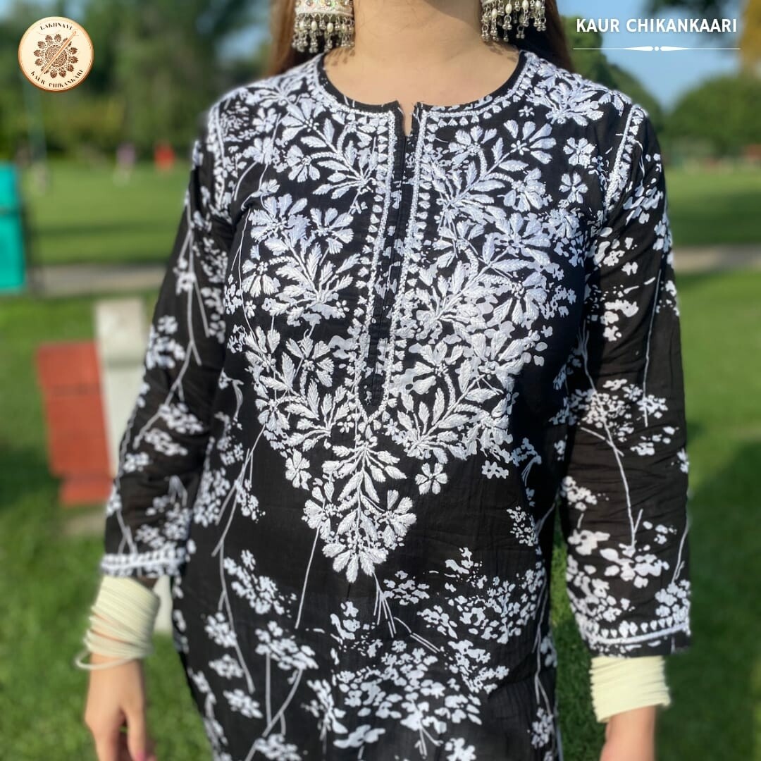&quot;ZAINA&quot; Mul Cotton Chikankari Kurta