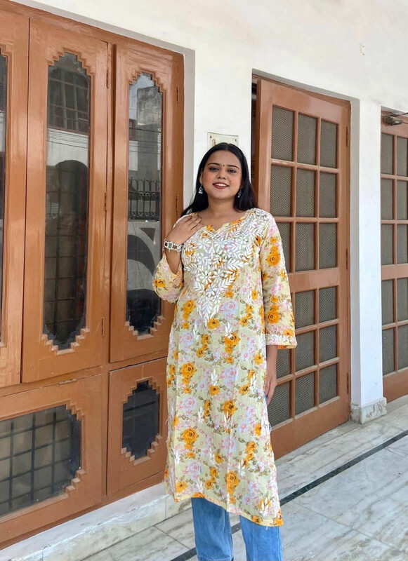 &quot;BAAGH&quot; Mul Mul Chikankari Kurta