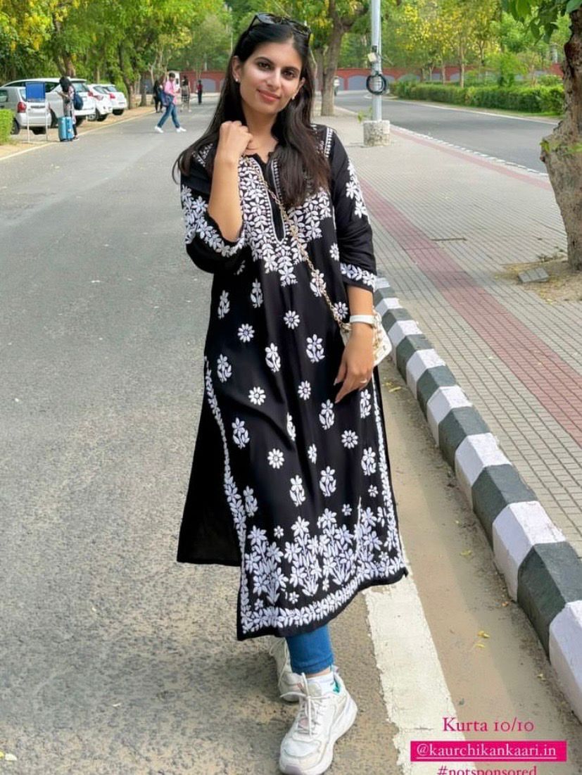 &quot;NOOR&quot; Modal Chikankari Kurta