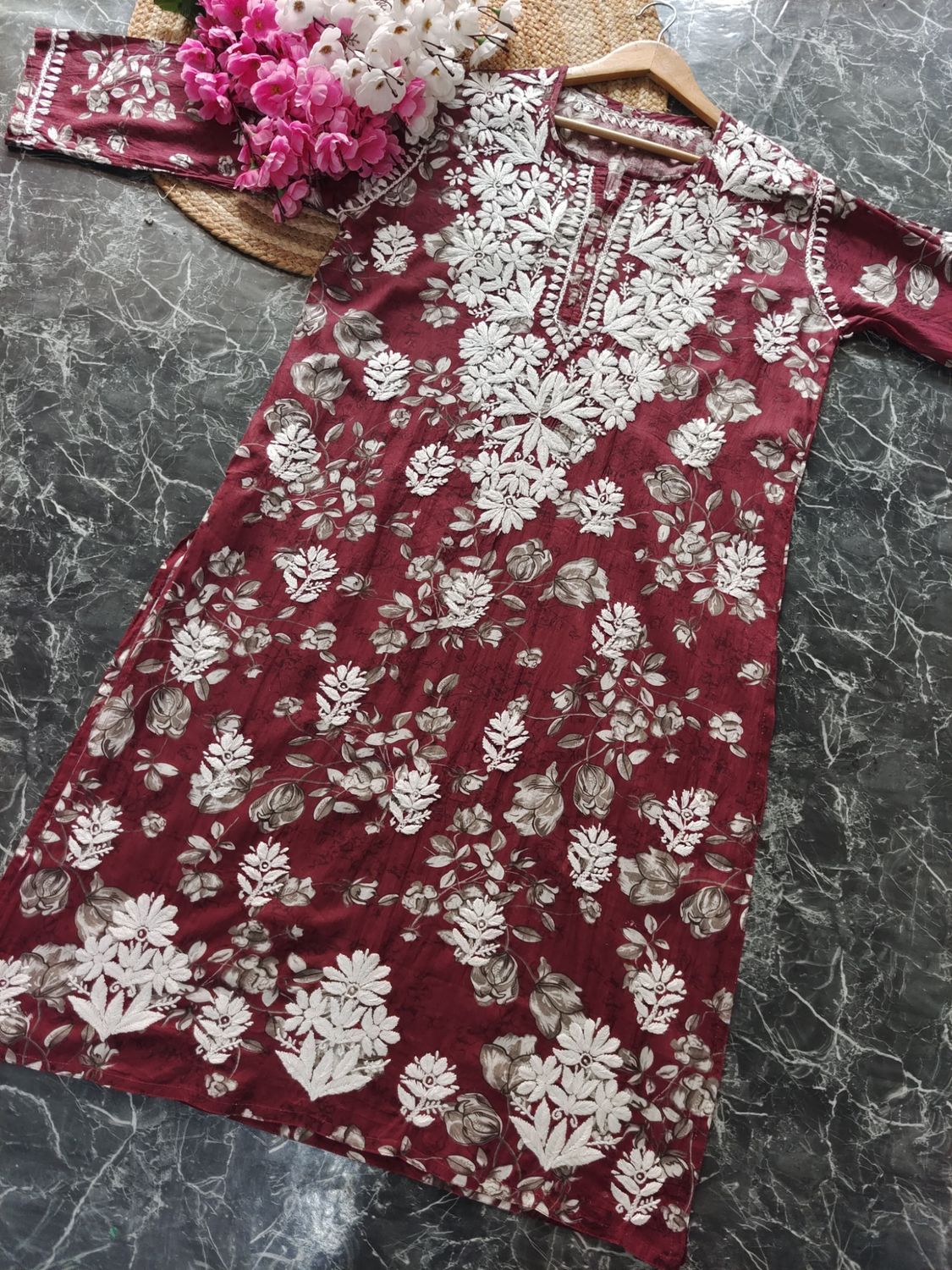 &quot;SANA&quot; Mul Mul Chikankari Kurta