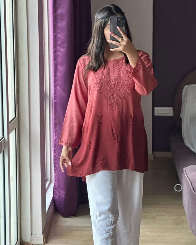 “NEHA” Ombré Chikankari Short Kurta