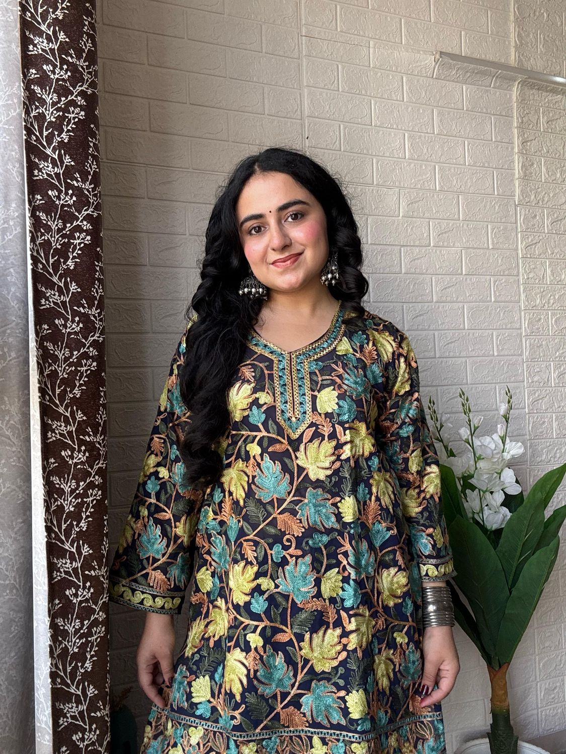 “NIDA” Kashmiri Embroidered Kurta