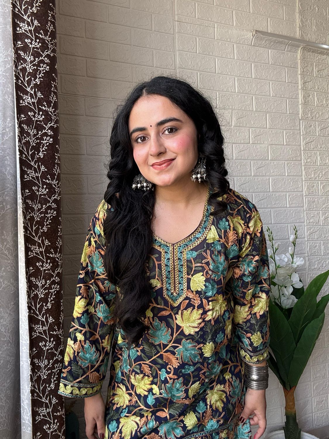 “NIDA” Kashmiri Embroidered Kurta