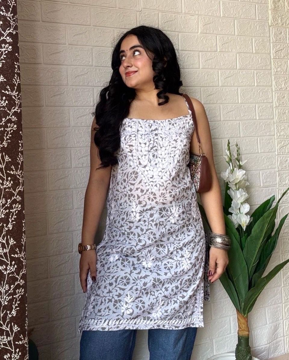 “MAISHA” Chikankari Strap Sleeve Kurta