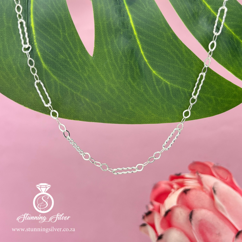 Pleated Paperclip Chain