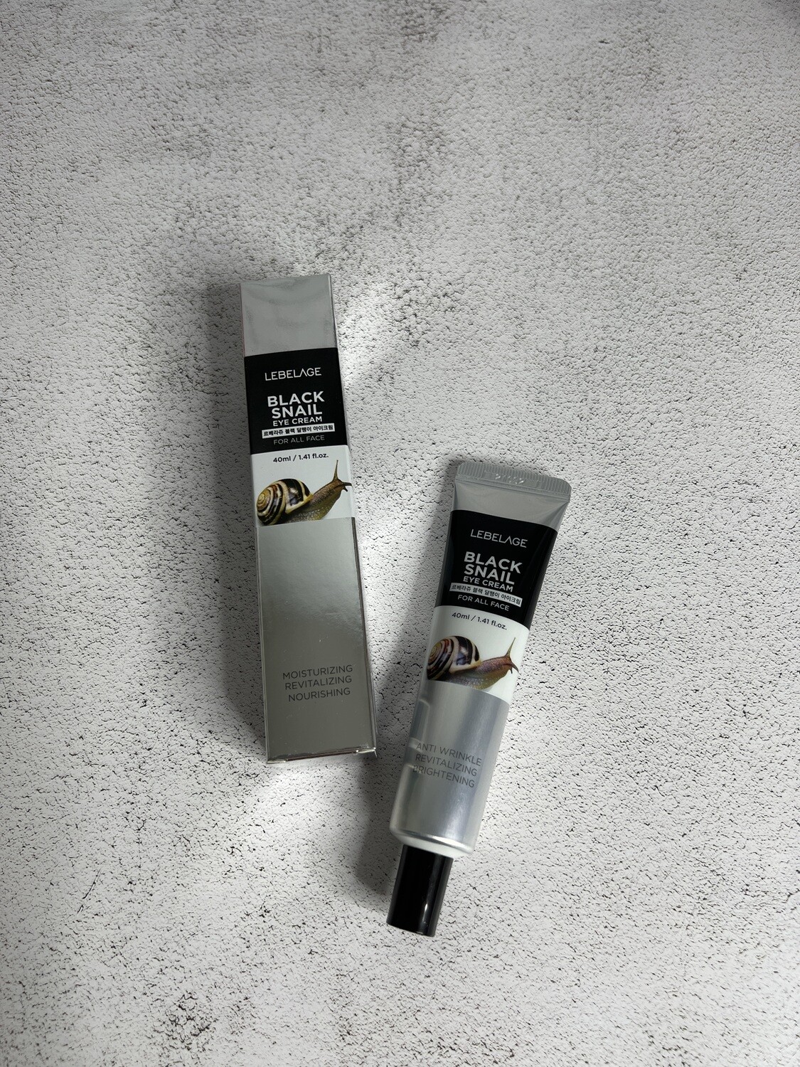 Крем для глаз с экстрактом черной улитки LEBELAGE Eye Cream Black Snail