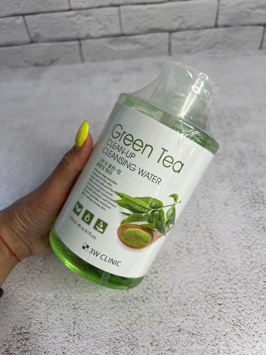 3W Clinic Green Tea clean-up cleansing water