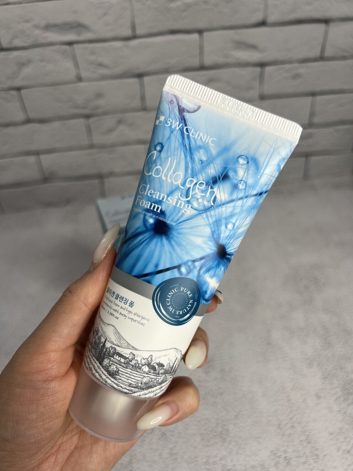 Пенка для умывания 3w clinic collagen cleansing foam