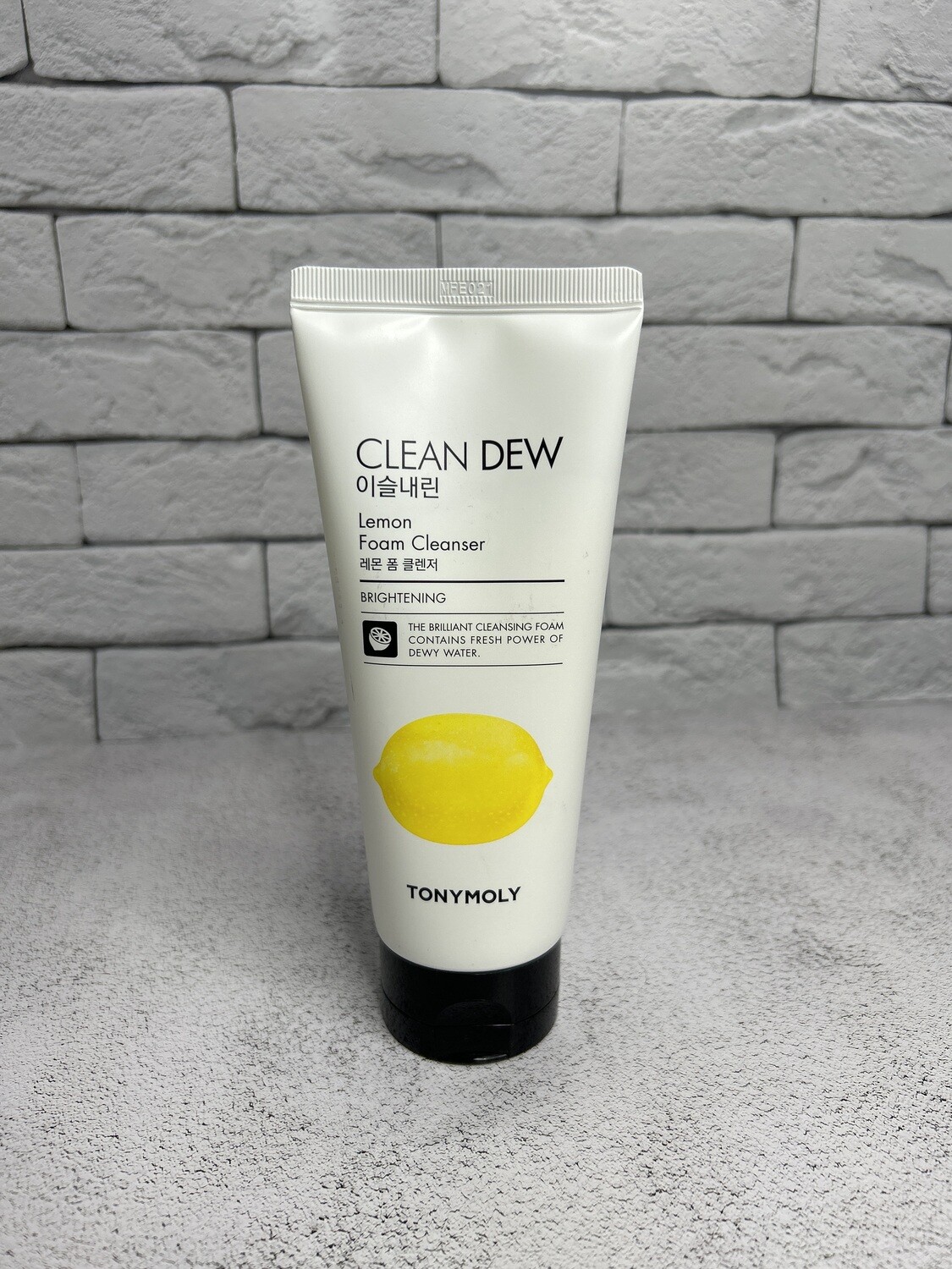 Пенка clean dew. Clean dew lemon foam cleanser. пенка с лимоном. корейская лимонная пенка для умывания. корейский clean dew lemon foam cleanser что это и для чего?.