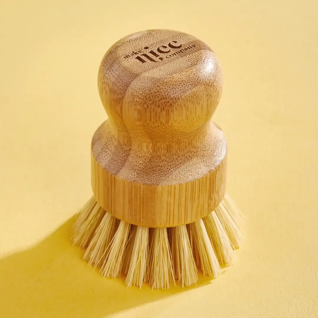 664 Make Nice Company Scrubber Brush