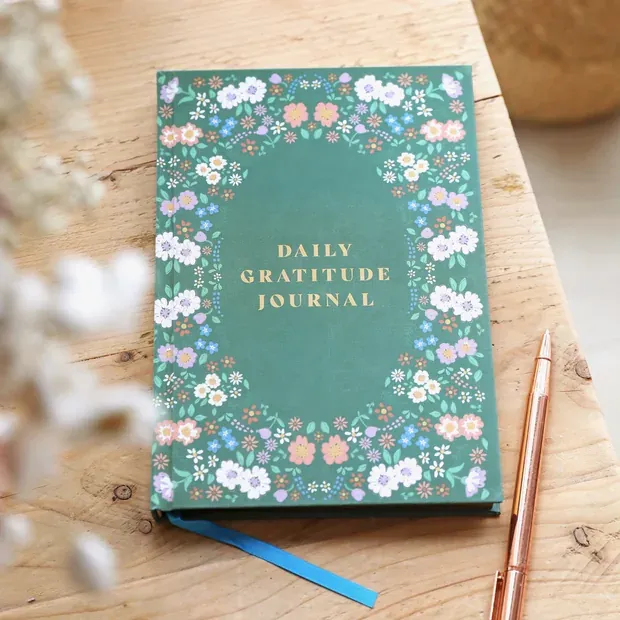 898 Lisa Angel Green Floral Daily Gratitude Journal 
