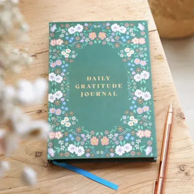 898 Lisa Angel Green Floral Daily Gratitude Journal 