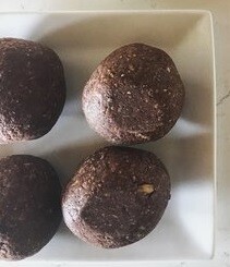 Raw Chocolate Bliss Balls - 1 dozen