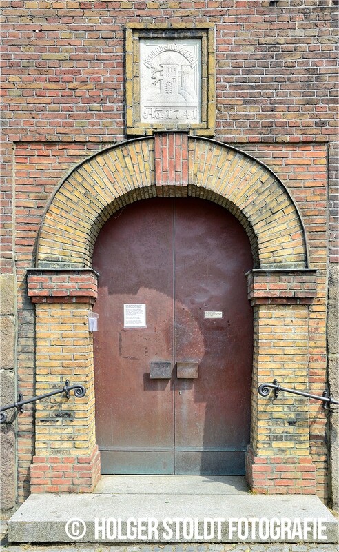 HAUSTOR 1741