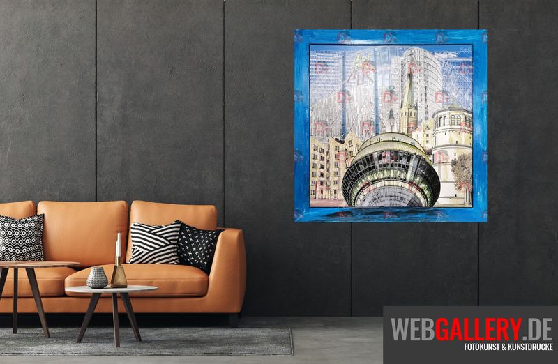 Composing in Blau mit Turm, gerahmt Composing in Blau mit Turm, gerahmt