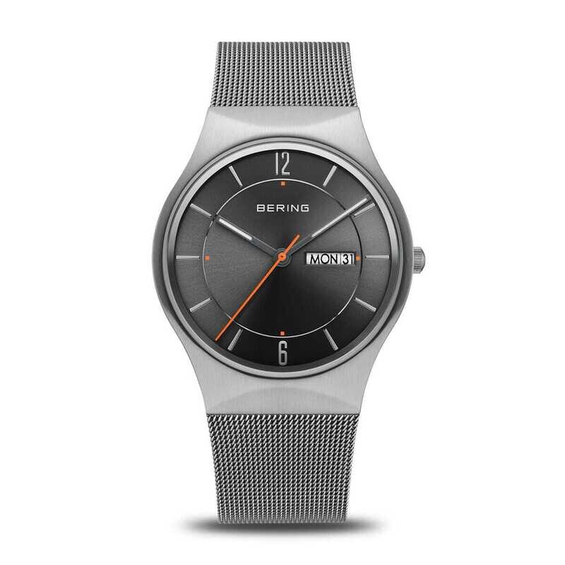Bering Herrenuhr Day Date Classic | grau gebürstet Bering Herrenuhr Day Date Classic | grau gebürstet