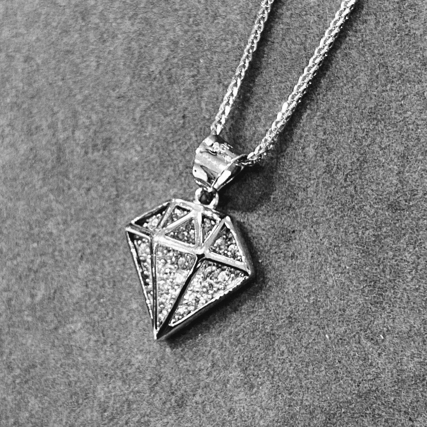 Timeless Creation Kette mit Anhänger Halskette Weissgold Damenkette 585 / 14 Karat 45cm Kettenlänge Zirkonia Steine