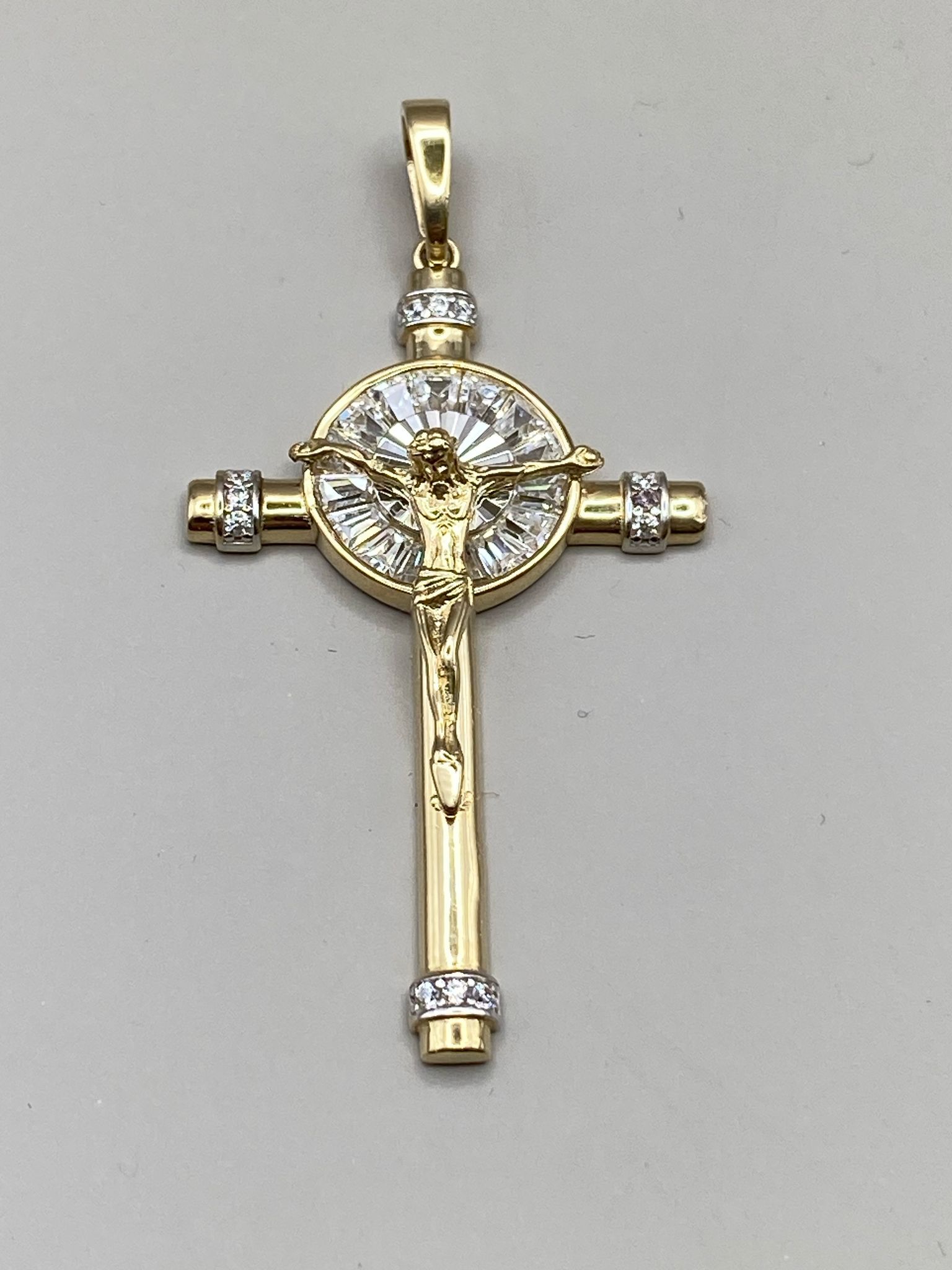 Kreuzanhänger mit Steinen GOLDANHÄNGER Jesus 585 Gold TON5605A07740