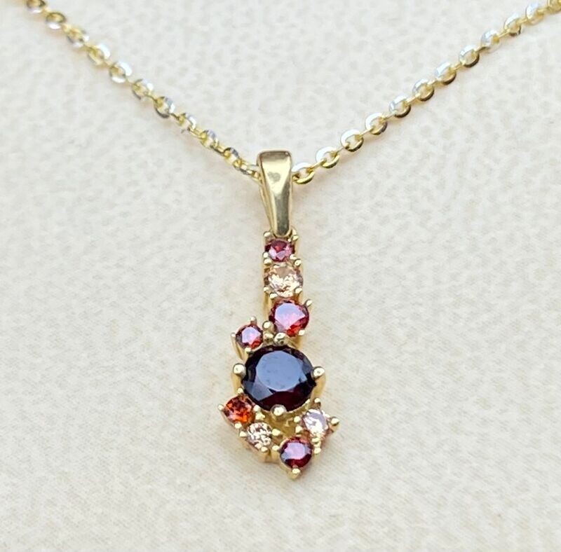 Goldkette Fantasy Granat Zultanit Steine Anhänger inkl. Kette 42cm 585 Gold TON5602A15750 Goldkette Fantasy Granat Zultanit Steine Anhänger inkl. Kette 42cm 585 Gold TON5602A15750