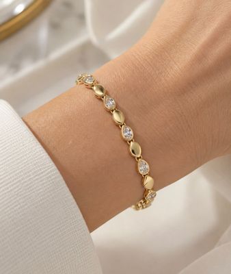 Armband Armkette 585 Gold Tropfenform mit Zirkonia Steinen Elegant 18cm lang TONSC.454A745 Armband Armkette 585 Gold Tropfenform mit Zirkonia Steinen Elegant 18cm lang TONSC.454A745