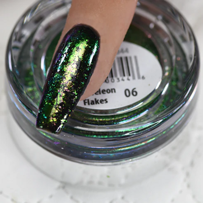 Cre8tion Chameleon Flakes - Nail Art Effect 0.5g - #06