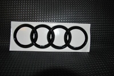 Logo posteriore nero lucido per (A6 2012-2017); (Q7 2009-2015)  216mm