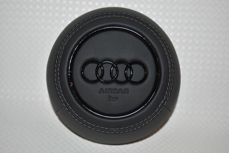 Tappetini BASIC in velluto nero per: Audi A1 8X hatchback (2010