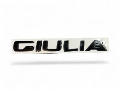 Logo posteriore Alfa Romeo Giulia nero lucido 
