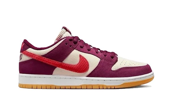 Nike SB Dunk Low Skate Like a Girl