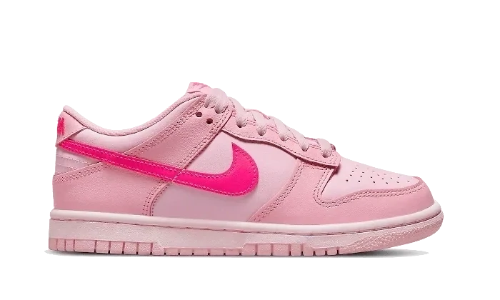 Nike Dunk Low Triple Pink