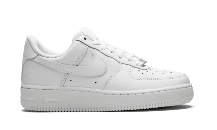 Nike Air Force 1 Low &#39;07 Triple White Classic