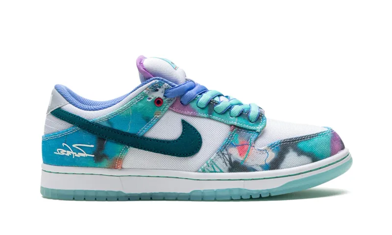 Nike SB Dunk Low Futura Laboratories Bleached Aqua
