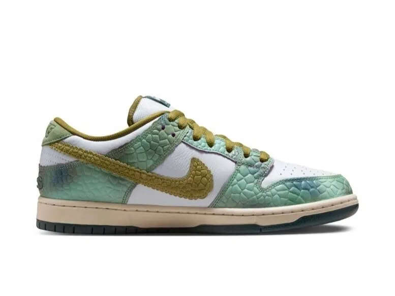 Nike SB Dunk Low Alexis Sablone Chameleon