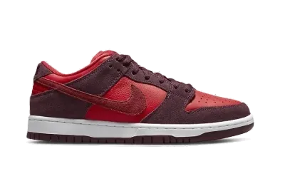 Nike SB Dunk Low Cherry