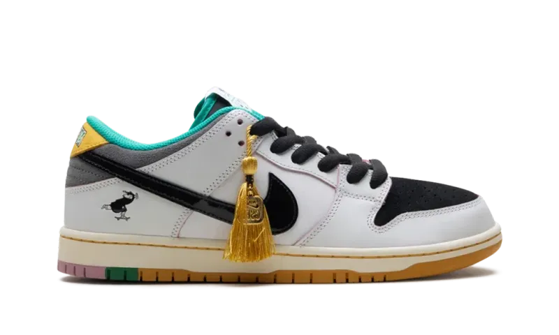 Nike SB Dunk Low CSEF