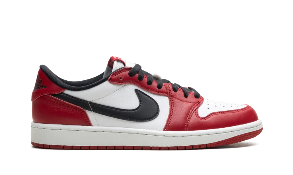 Air Jordan 1 Retro Low OG Chicago (2025)