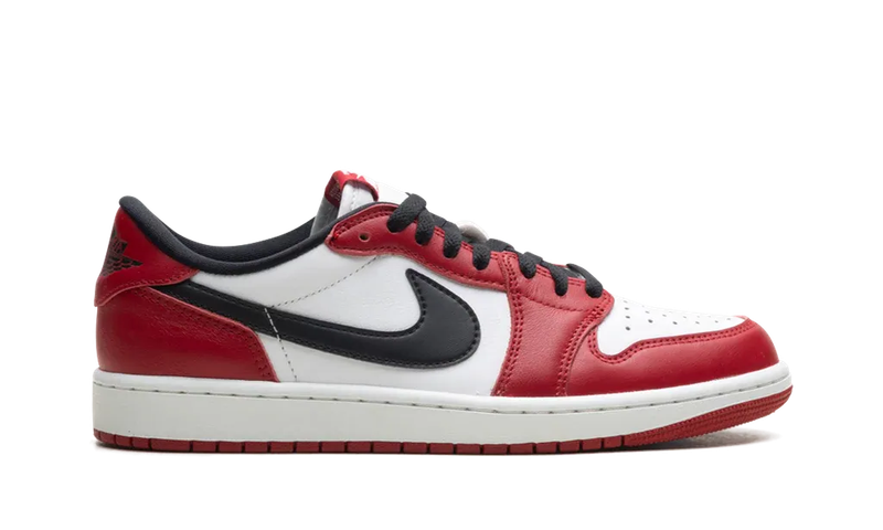 Air Jordan 1 Retro Low OG Chicago (2025)
