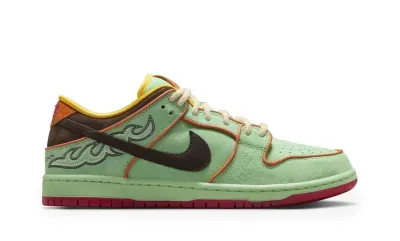 Nike SB Dunk Low Rodeo Tourmaline