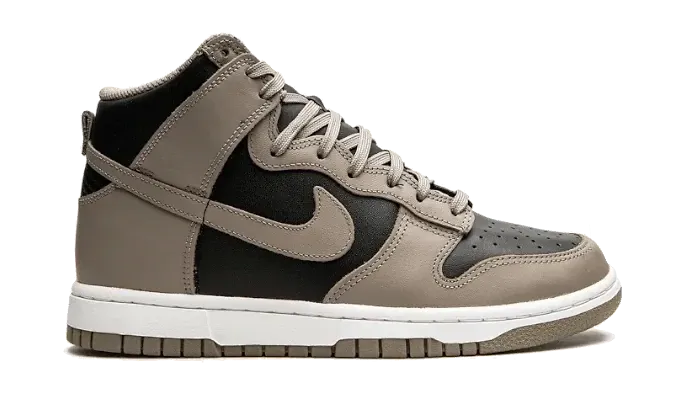 Nike Dunk High Moon Fossil (W)