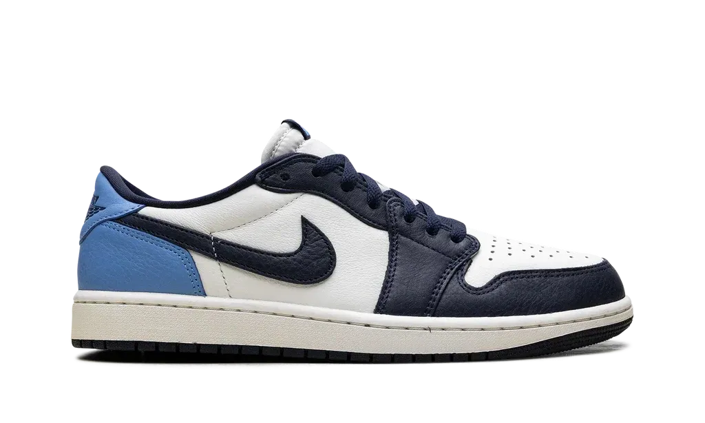 Air Jordan 1 Low OG Obsidian UNC