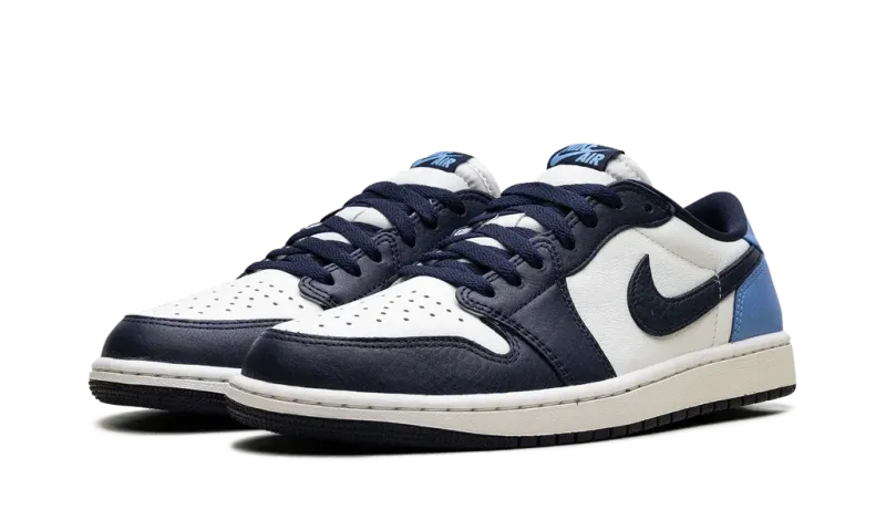 Air Jordan 1 Low OG Obsidian UNC