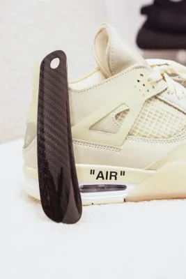 Carbonowa Łyżka do butów