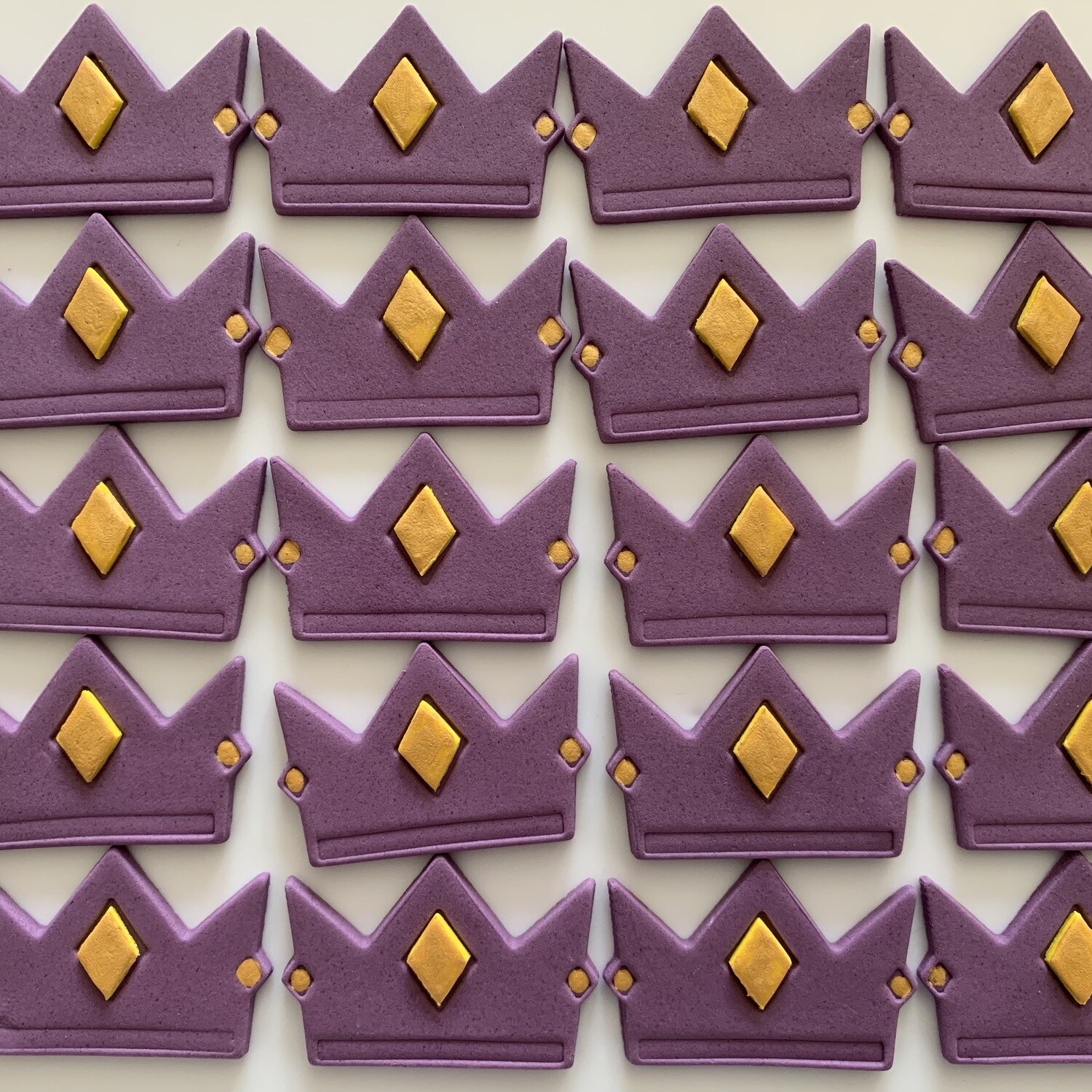 Edible Cake Crowns