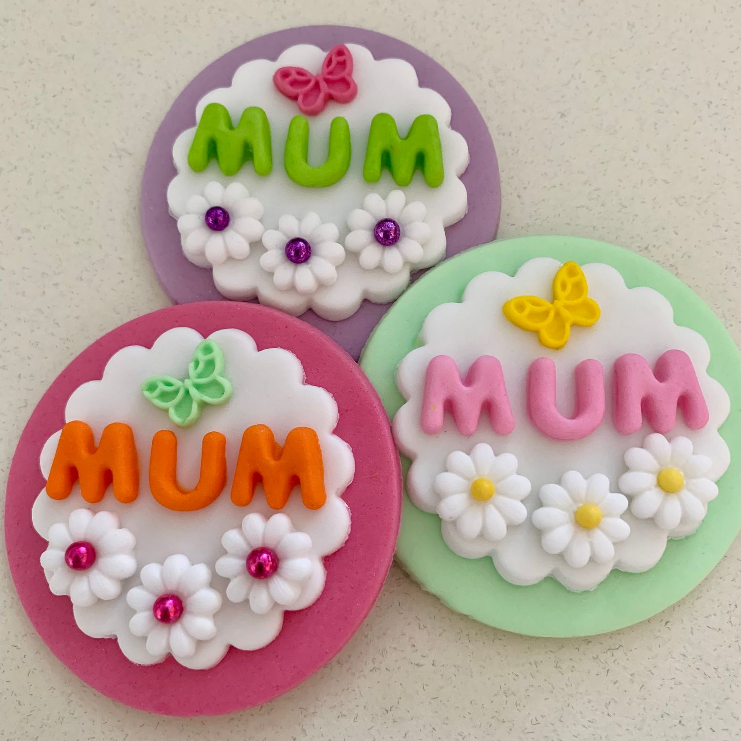 Pink Mum Plaque With Flowers