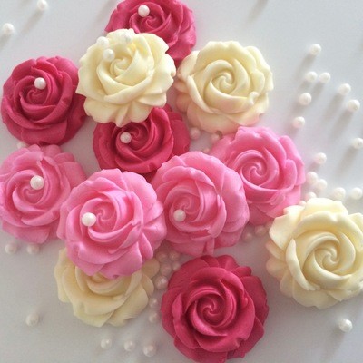 Pink Cream Roses Pearls