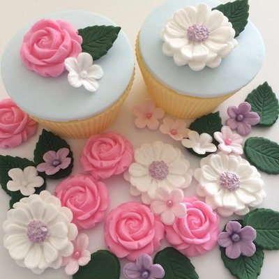 Lilac, Pink &amp; White Rose Bouquet